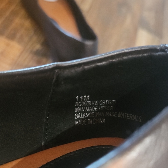 b.o.c. Women's Classic Black Loafers - Picture 11 of 11